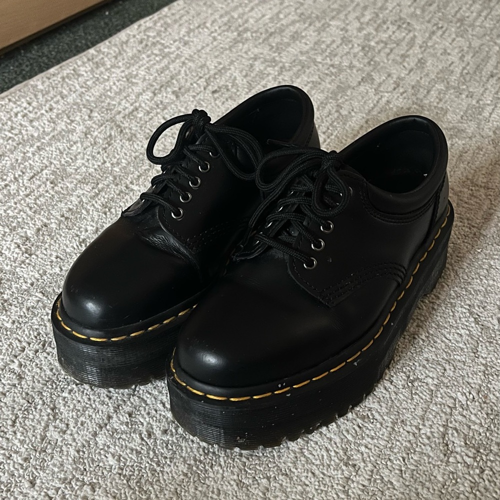 Black Doc Martens 8053 Leather Platform Casual Shoes- size 6 Womens - Picture 2 of 8